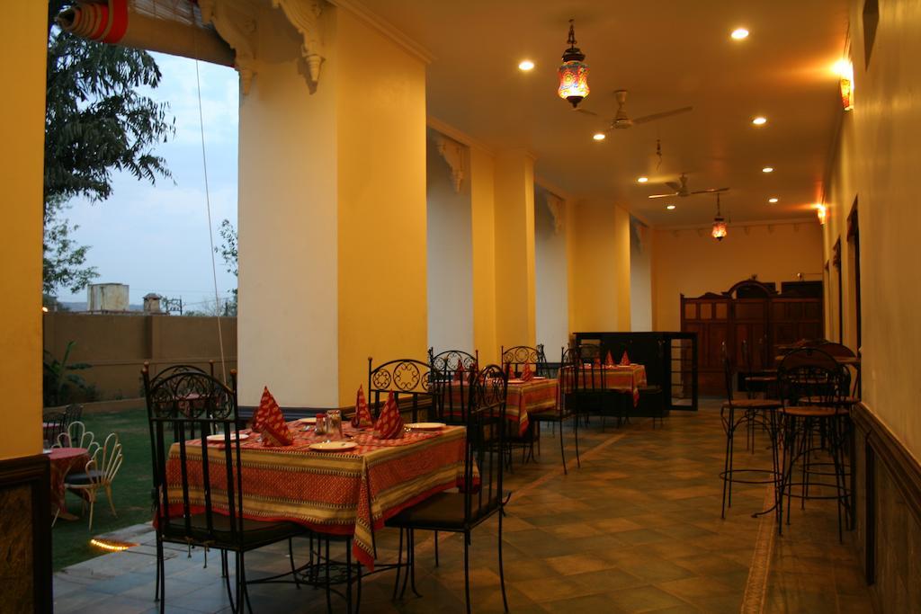 Chittorgarh Hotel Pratap Palace מראה חיצוני תמונה